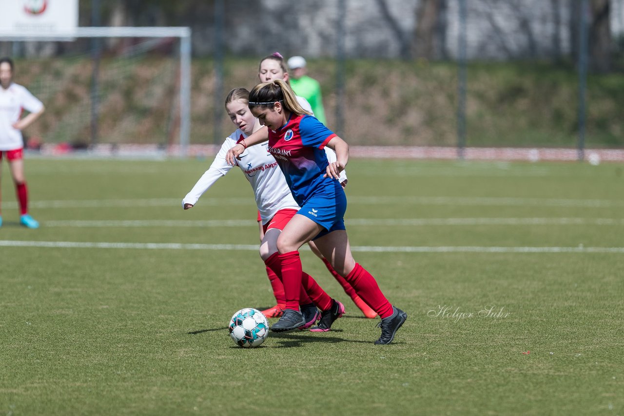 Bild 87 - wCJ Walddoerfer 2 - VfL Pinneberg 2 : Ergebnis: 7:0